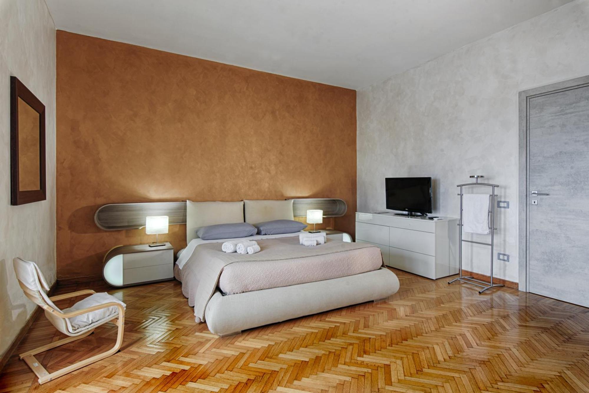 Penthouse Station Luxury & Guest house 2*