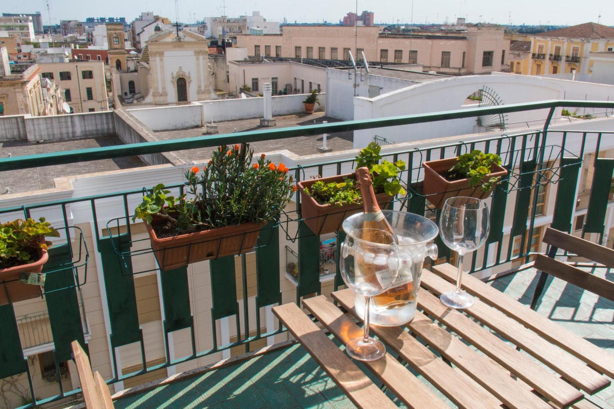 Penthouse Station Luxury & Guest house 2*