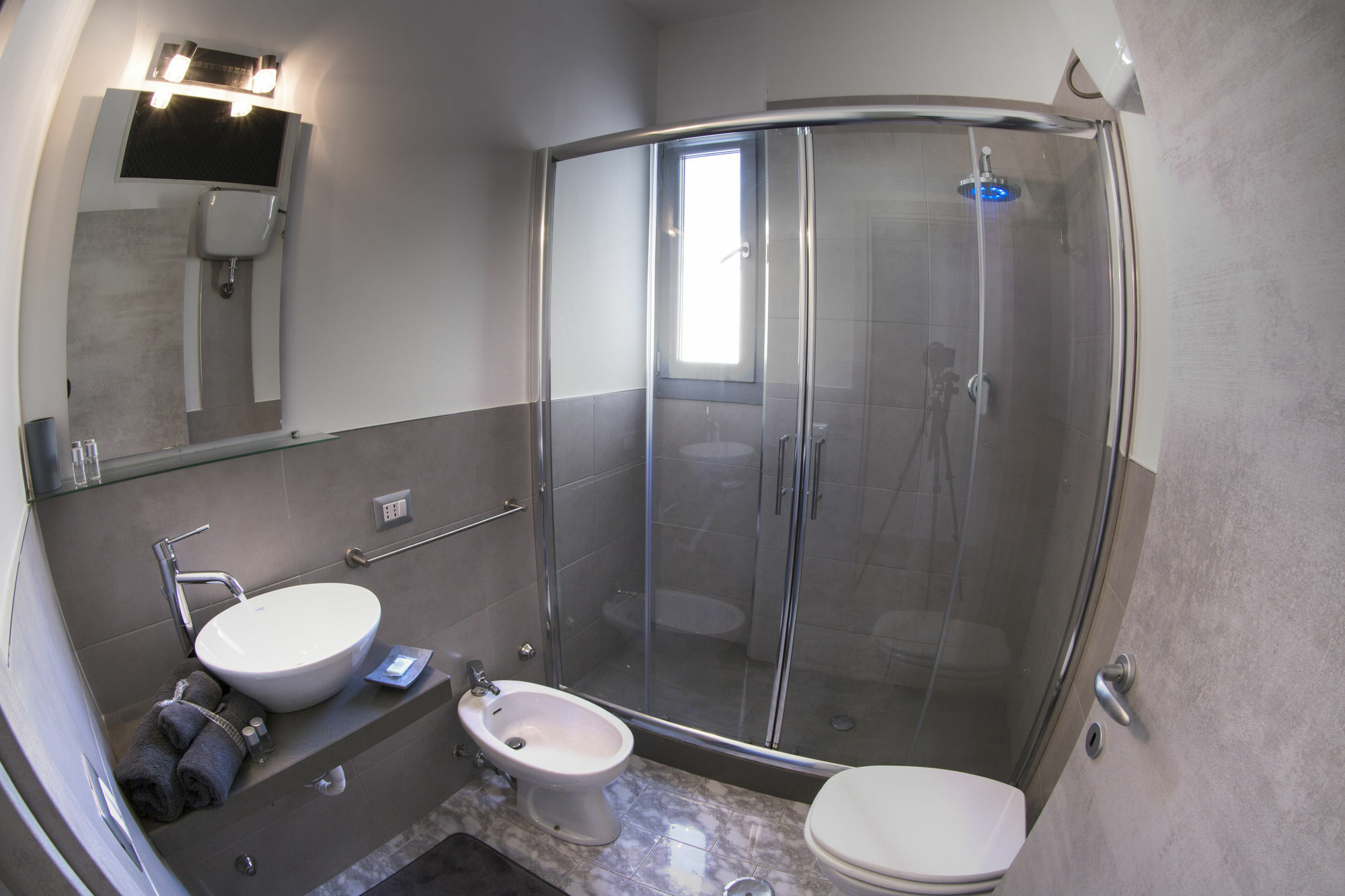 Penthouse Station Luxury & Guest house 2*
