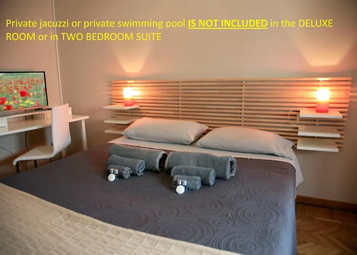 Penthouse Station Luxury Suites & Apartment